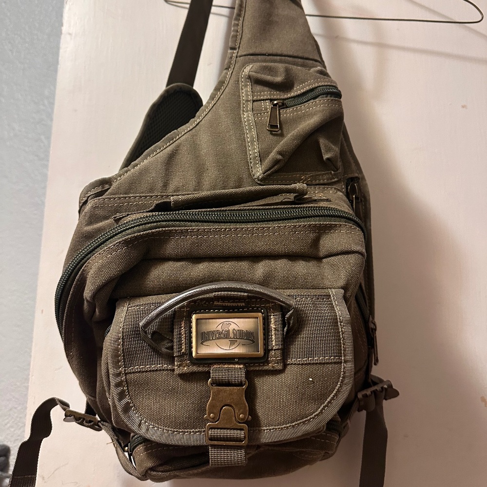 Universal Studios army green crossbody